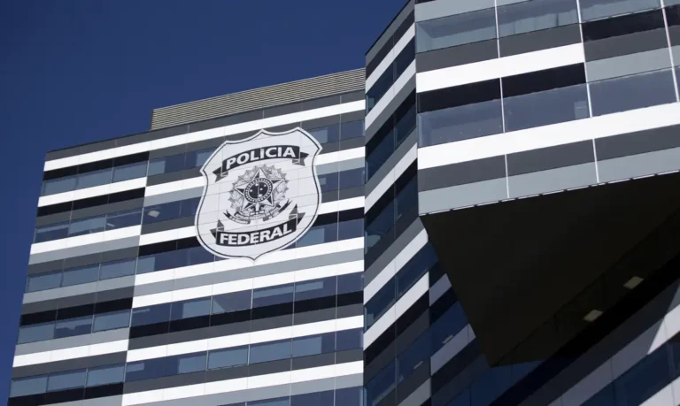 Polícia federal deflagra operação para conter vazamento de dados no STF