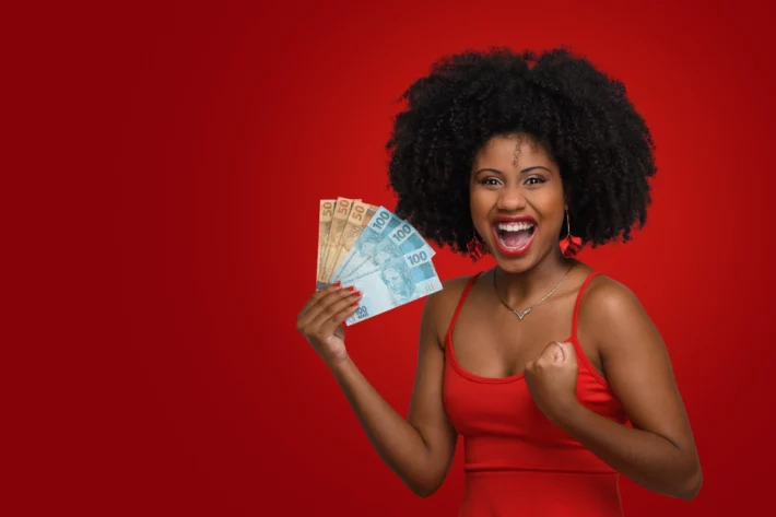 Loteria federal sorteia mais de 1,5 milhão de reais na extração 6052-6 hoje