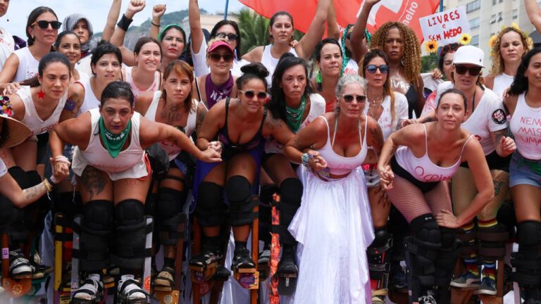 Mulheres protagonizam protestos globais por igualdade e fim da violência