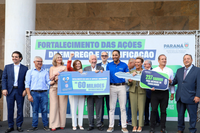 Estado do Paraná moderniza frota das Agências do Trabalhador com 237 veículos novos