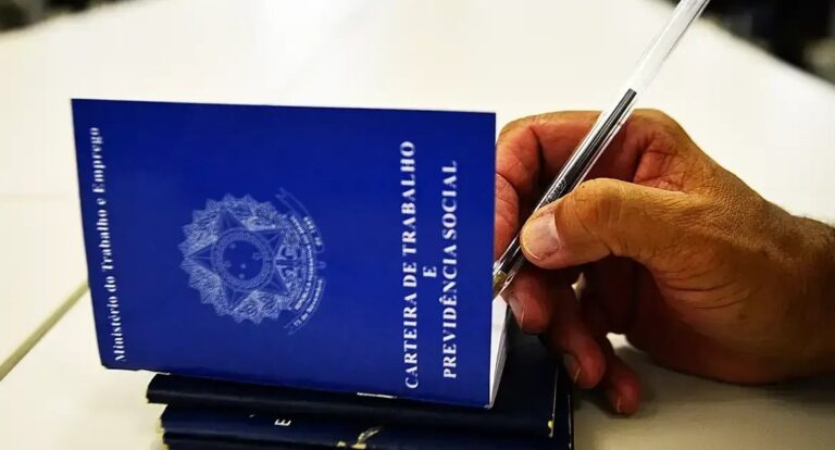 Escala 6x1 apresenta divergências críticas entre textos do Congresso e governo