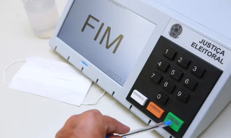 agu orienta agentes públicos sobre condutas proibidas nas eleições 2026