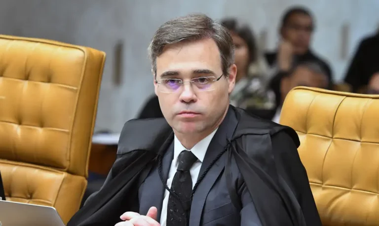 Brasil perde oportunidade de ter grande ministro no STF, afirma Mendonça