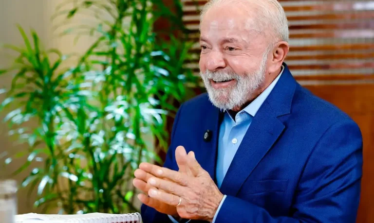 Lula defende o Pix diante de críticas em relatório comercial dos EUA