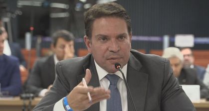 Delegada Tatiana Alves Torres assume posto após expulsão de servidor nos EUA por caso Ramagem