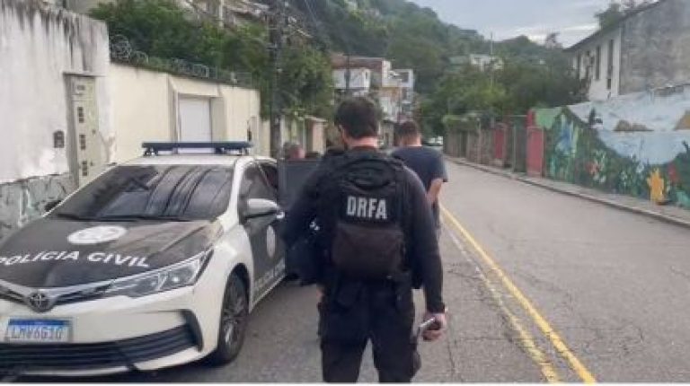 Polícia civil deflagra operação contra roubo de carros de luxo no Rio