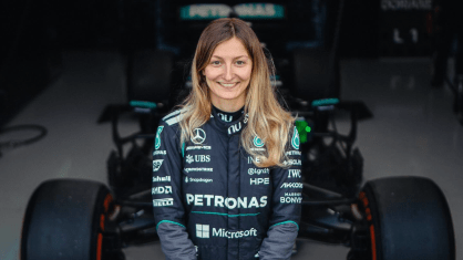 Doriane Pin marca história ao pilotar Mercedes na Fórmula 1