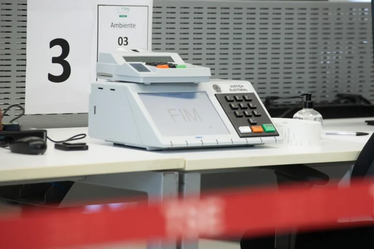 Dívidas, segurança e saúde podem definir voto nas eleições 2026
