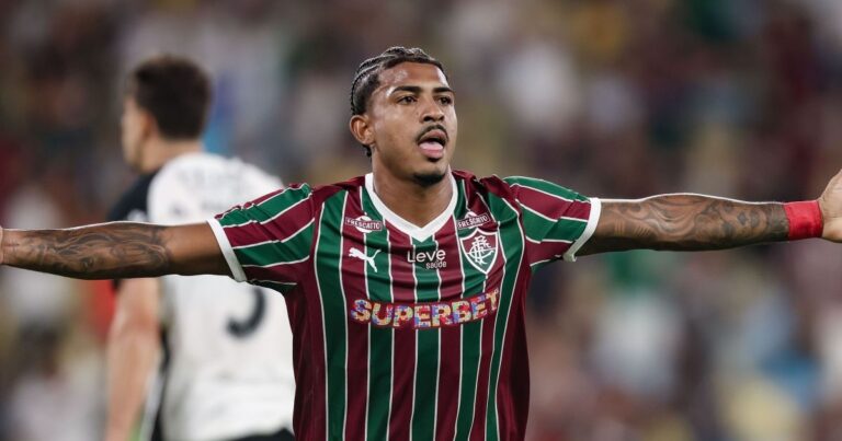 Fluminense conquista vitória decisiva e assume vice-liderança no Brasileirão