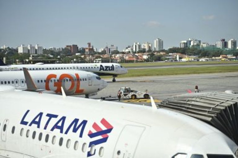 Petrobras impõe juros altos no parcelamento do querosene de aviação
