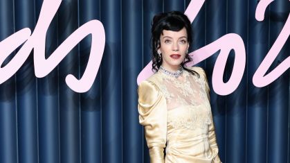 Lily Allen aborda indução a relacionamentos abertos em álbum West End Girl