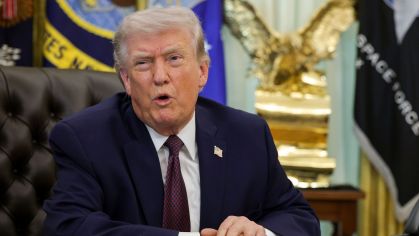 Trump comenta evolução das conversas com Irã em meio a tensões no Estreito de Ormuz
