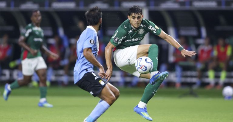 Abel Ferreira destaca falta de capricho em vitória apertada do Palmeiras sobre Sporting Cristal