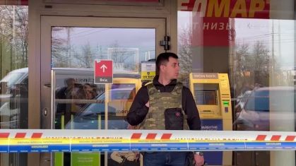 Atirador provoca múltiplas mortes e faz reféns em supermercado de Kiev