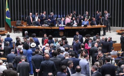 Janela partidária provoca mais de 20% de trocas na Câmara dos Deputados