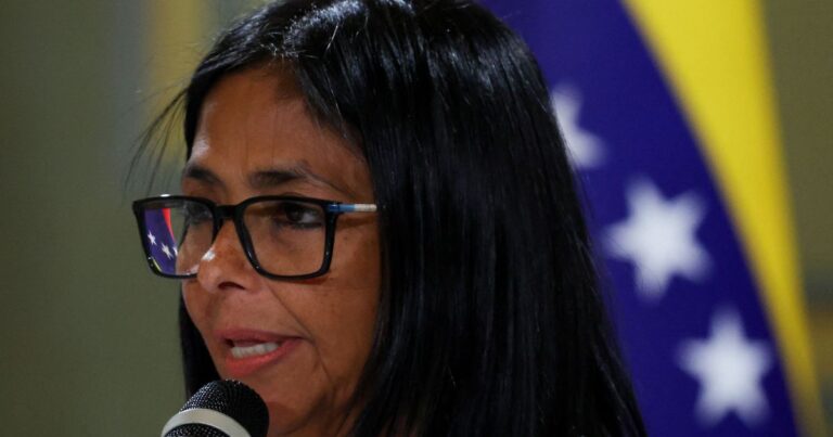 Delcy Rodríguez encerra lei de anistia na Venezuela e abre novos caminhos jurídicos