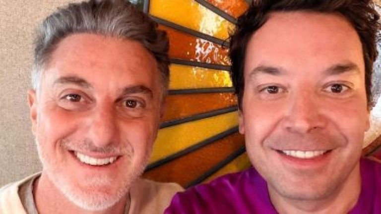 luciano huck brinca com encontro inesperado com jimmy fallon nos eua