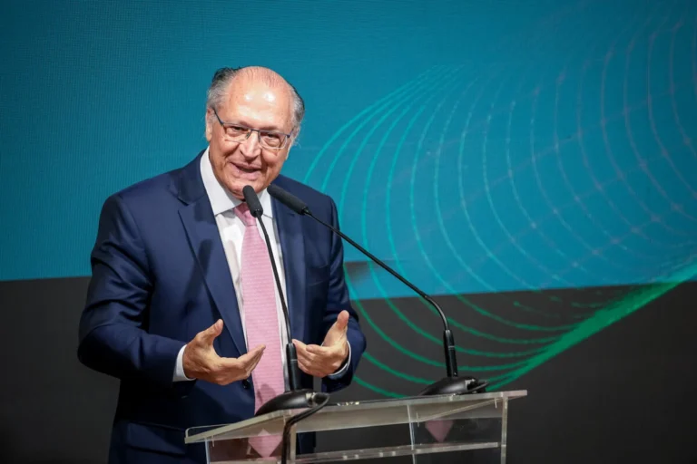 Alckmin destaca reciprocidade do Brasil após expulsão de delegado nos EUA