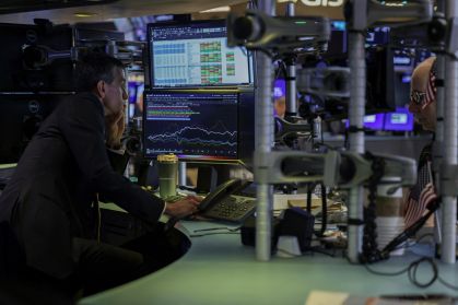 Wall Street recua diante de tensões geopolíticas envolvendo o Irã