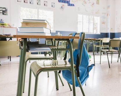 Pé-de-Meia impulsiona queda de 43% na evasão do ensino médio