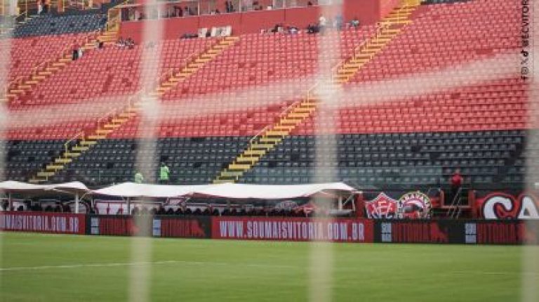 Brasileirão 2026: Vitória e Corinthians duelam às 20h no Barradão