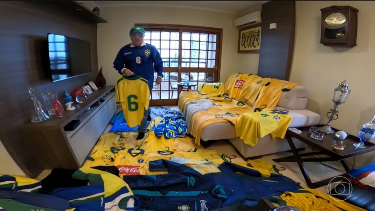 colecionador reúne 700 camisas históricas da seleção brasileira