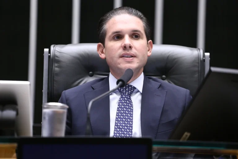 Câmara avalia comissão especial para discutir fim da escala 6x1