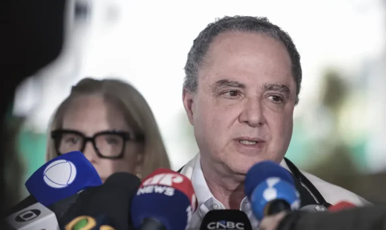Lula passa por cirurgia para retirada de lesão no couro cabeludo