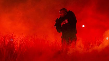 Kanye West enfrenta proibição no Reino Unido mesmo com retorno musical