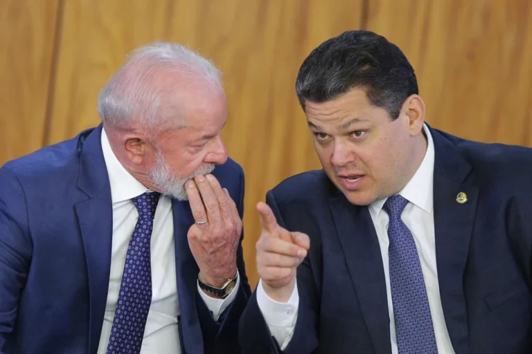 Alcolumbre convoca sessão para analisar veto de Lula ao PL da Dosimetria