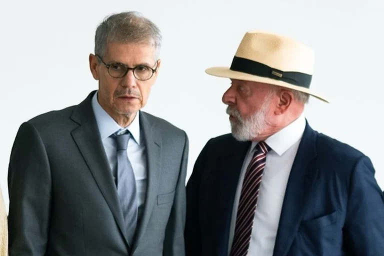 Sidônio reafirma que Lula não abrirá mão da reeleição em nenhuma situação