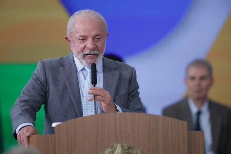 Lula reforça apelo à ONU para ação na guerra do Irã