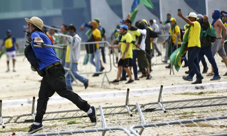 Organizações sociais criticam derrubada do veto ao PL da dosimetria