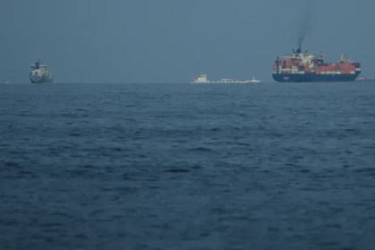 Coreia do Sul negocia a segurança da passagem de navios pelo Estreito de Ormuz