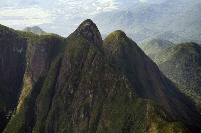 Clima ameno impulsiona crescimento do montanhismo no Paraná