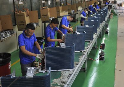 Produção industrial tem alta em 11 das 15 regiões brasileiras em fevereiro