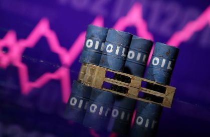 Preço do petróleo cai quase 10% após Irã liberar o Estreito de Ormuz