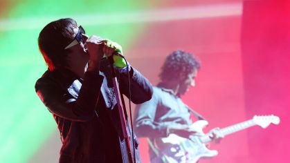 The Strokes criticam atuação dos EUA nas guerras do Irã e Gaza no Coachella