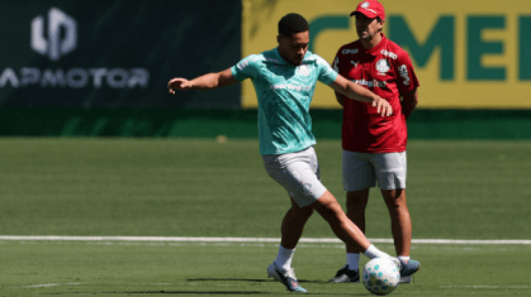 Palmeiras define escalação com dúvidas para clássico contra Corinthians