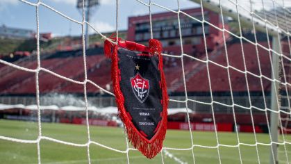 Vitória aposta no bom retrospecto como mandante para enfrentar Corinthians ameaçado no Brasileirão