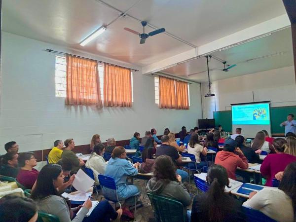 Programa Leite das Crianças reforça segurança alimentar em reunião técnica
