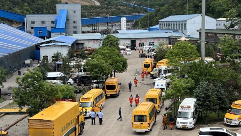 Explosão em mina de carvão na China causa mais de 90 mortes
