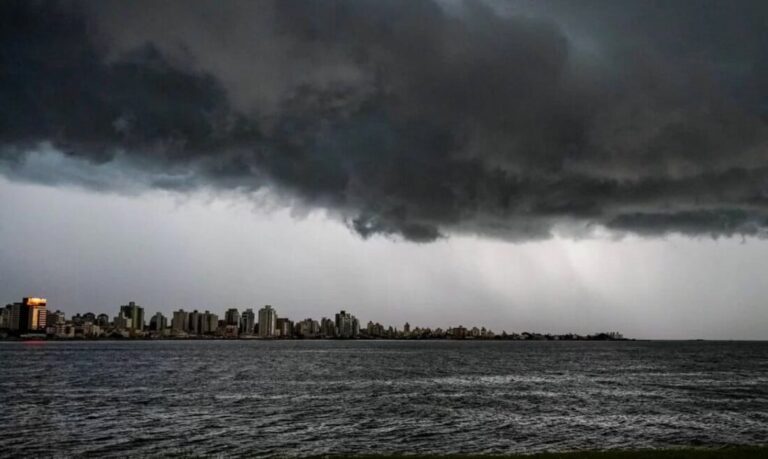 Ciclone em Santa Catarina traz risco de temporais e queda brusca nas temperaturas