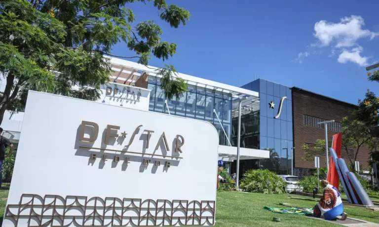 Bolsonaro permanece internado com quadro estável após cirurgia no ombro