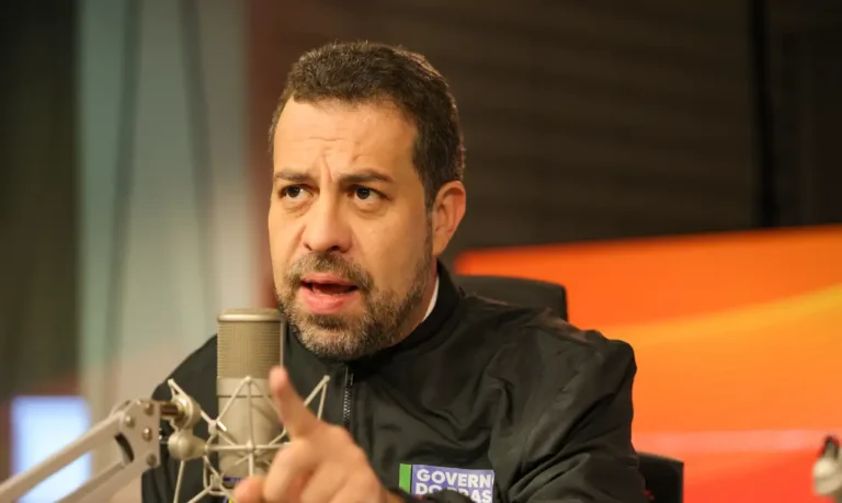 Boulos defende redução da jornada 6 por 1 e critica resistência econômica