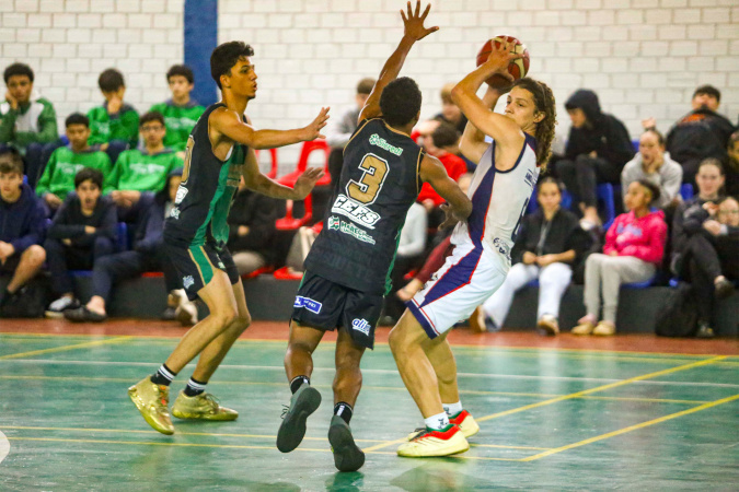 Paraná divulga classificados para finais dos Jogos Escolares