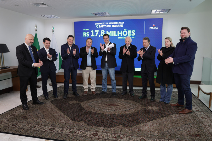 Paraná libera R$ 433 milhões para obras em 12 municípios