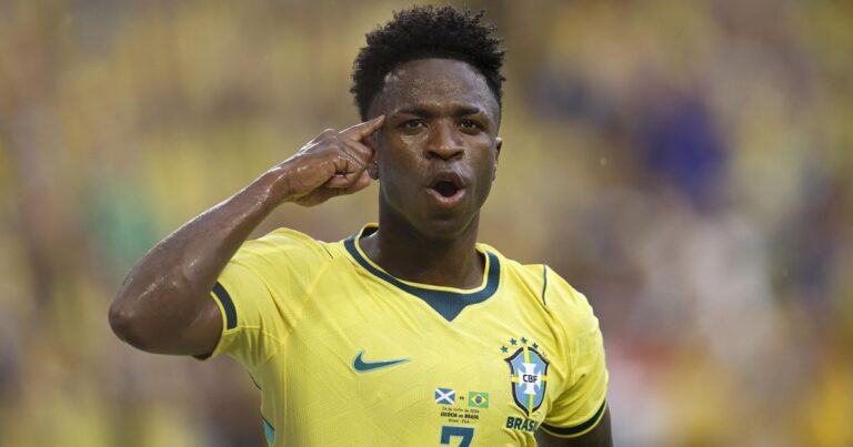 Vini Jr. marca e persegue recorde de lendas do Brasil na Copa