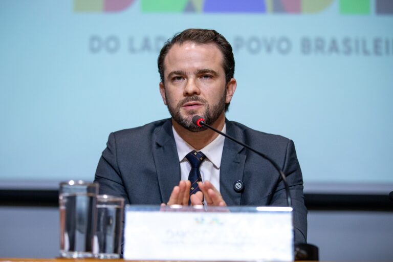 Otimismo com economia sobe e pessimismo cai, aponta Datafolha