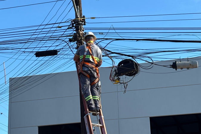 Operações retiram 1,3 tonelada de cabos irregulares no norte do Paraná